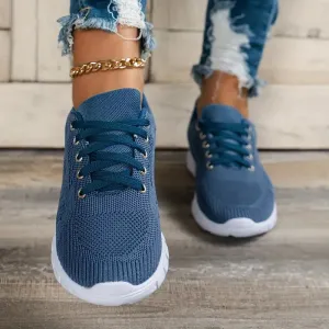 Comfort bij elke stap. Ademende gebreide sportschoenen