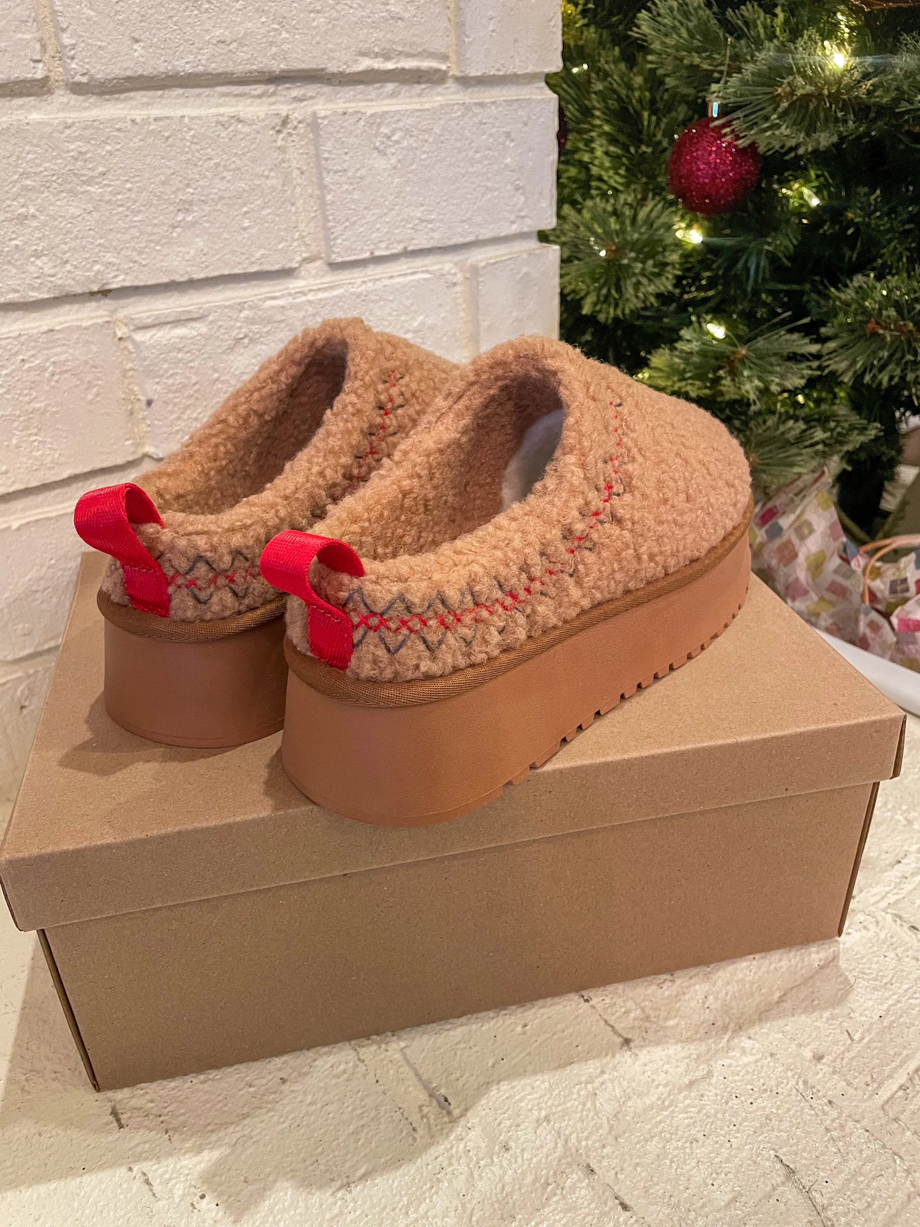 Isaac Platform Sherpa Slippers
